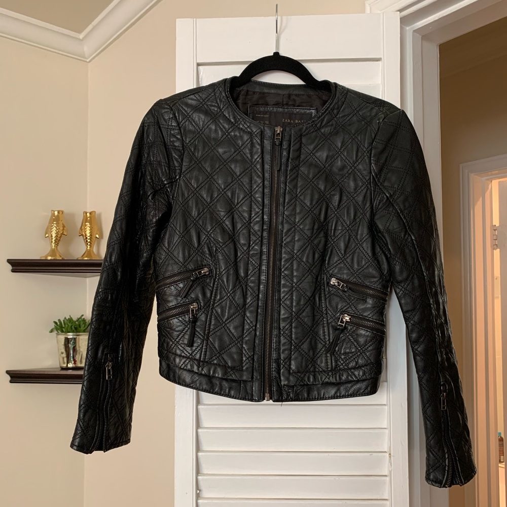 Chic Zara real leather bomber jacket. Rare find!